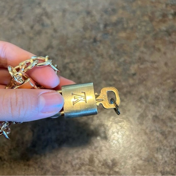 Louis Vuitton Lock & Key #302 W/ Gold Chain - Picture 2 of 8